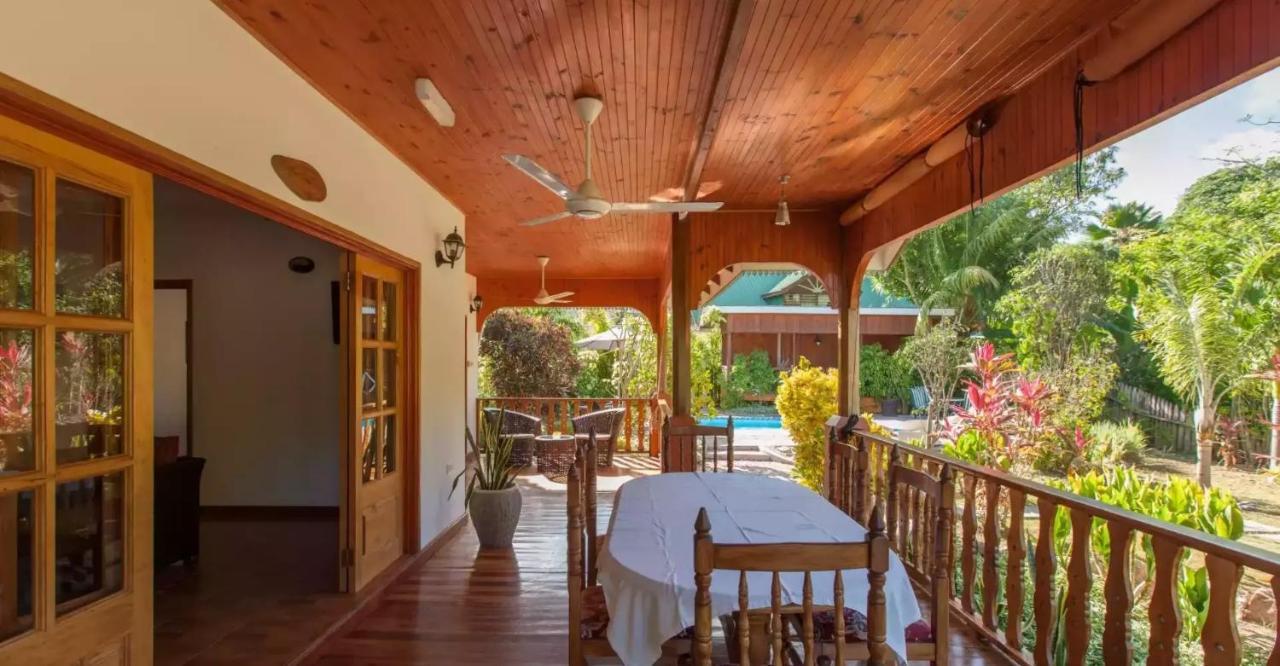 Casa De Leela Self Catering Guest House La Digue Exteriör bild
