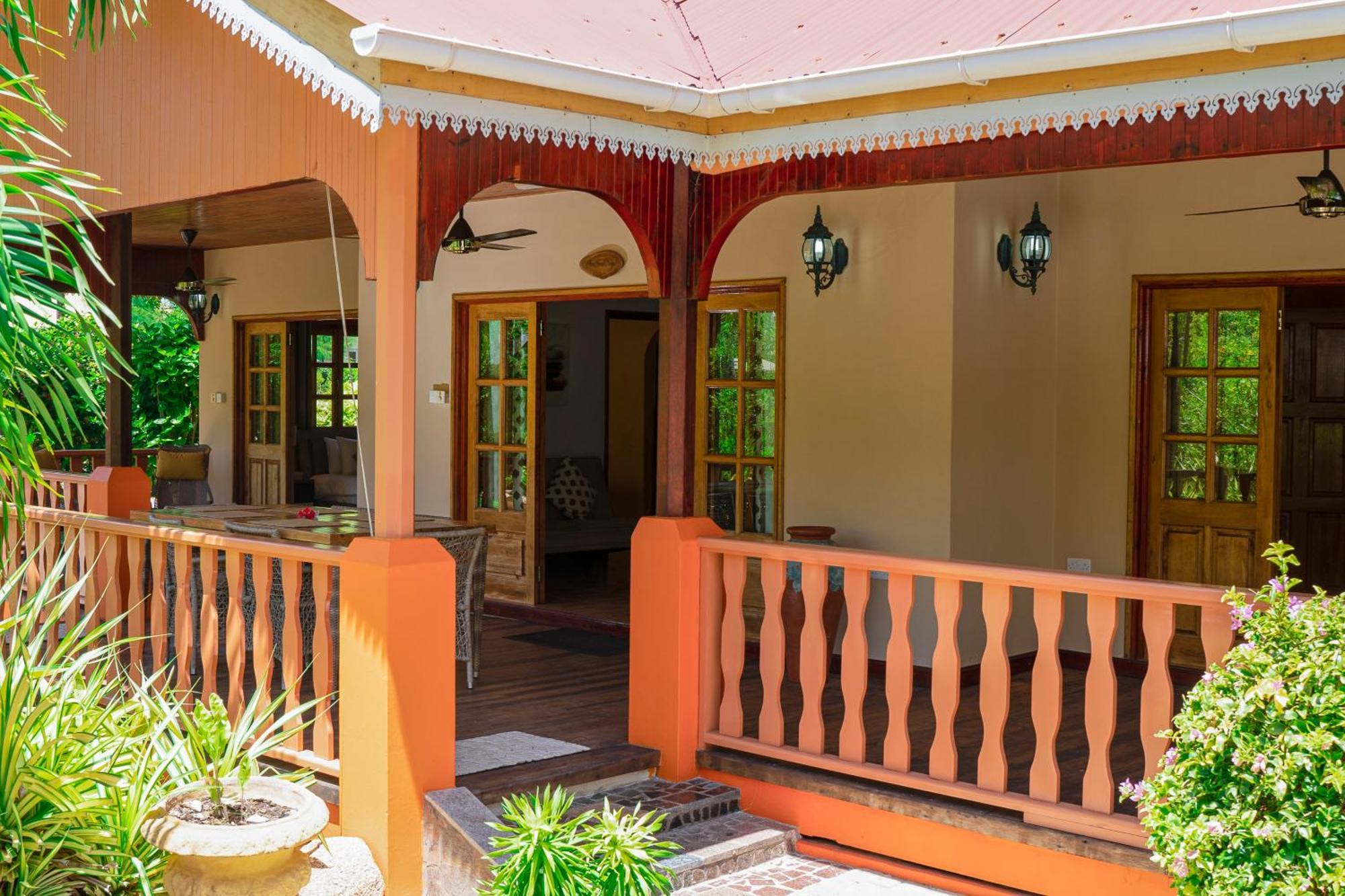 Casa De Leela Self Catering Guest House La Digue Exteriör bild